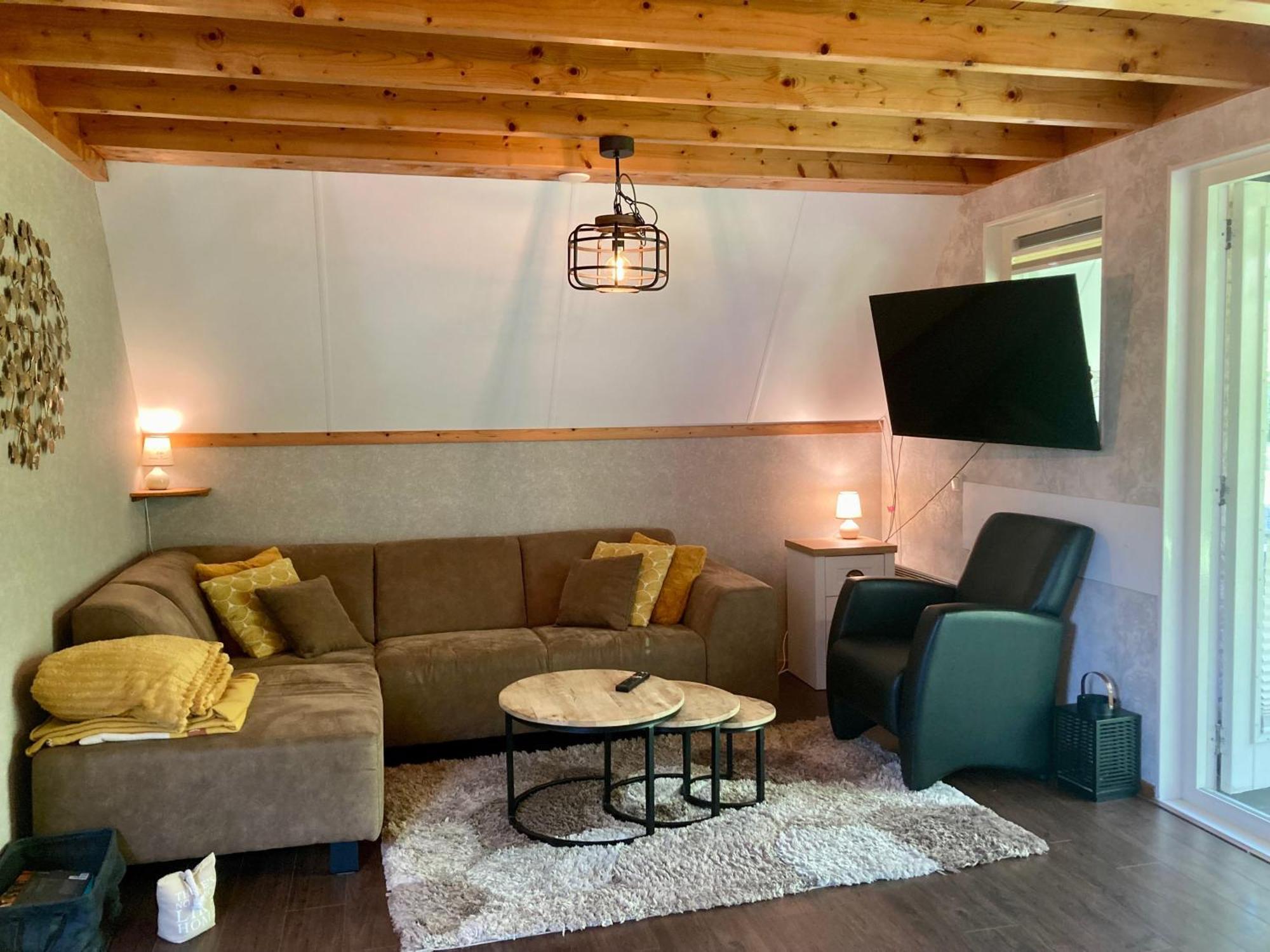 De Druif 6 Pers Holiday Home Close To The National Park Lauwersmeer Anjum Exteriör bild